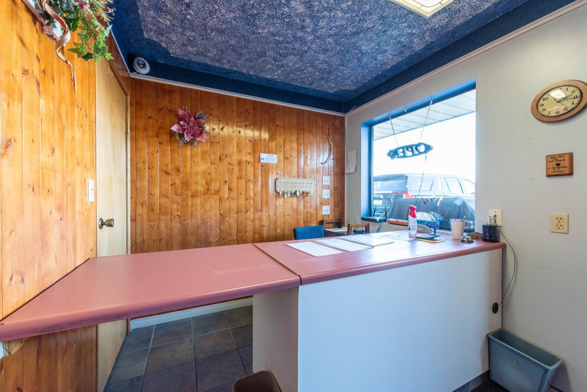 Blue Horse Motel Beiseker Εξωτερικό φωτογραφία