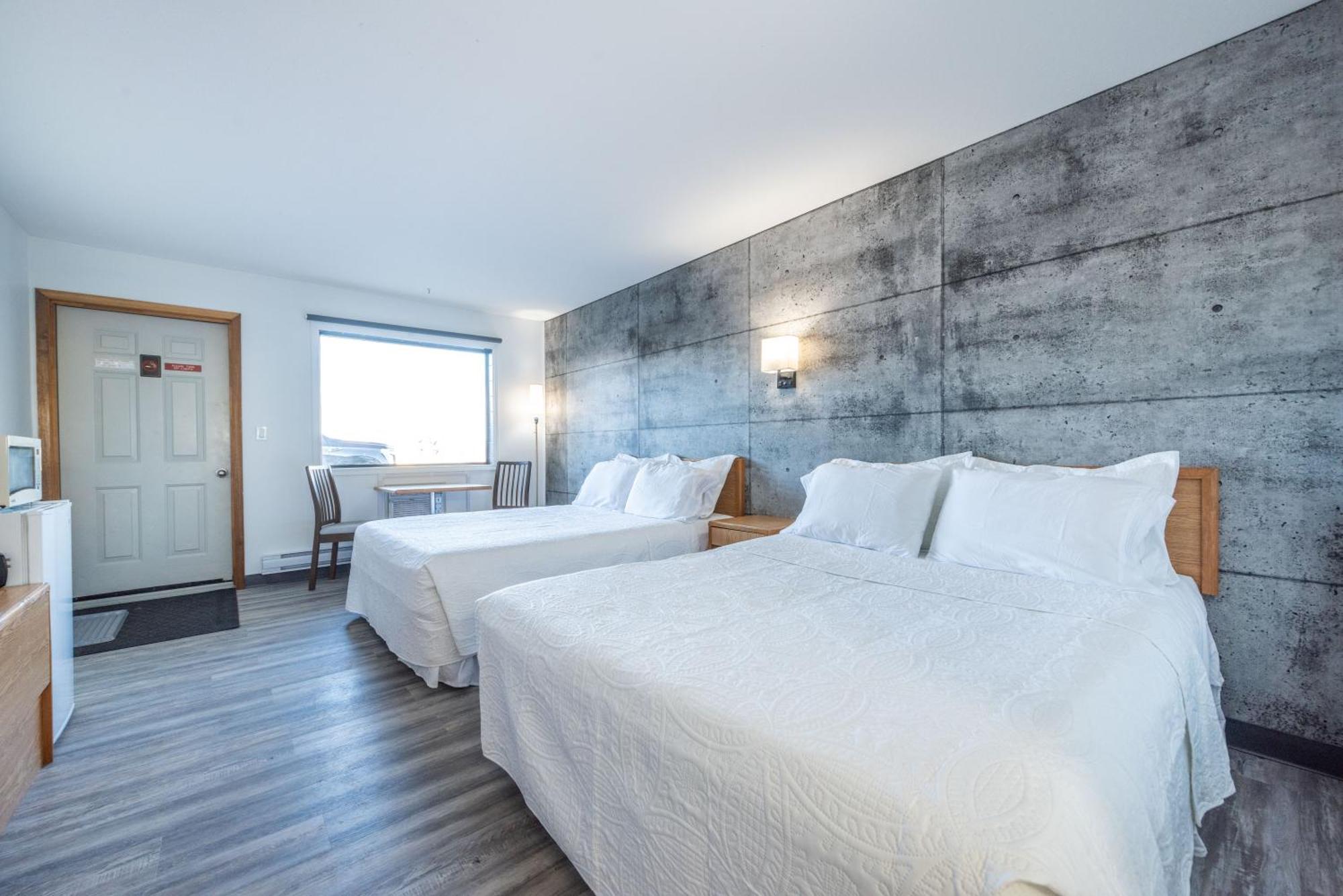 Blue Horse Motel Beiseker Εξωτερικό φωτογραφία